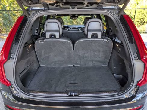 Used 2016 Volvo XC90 T6 Momentum w/ Momentum Plus Package image 12