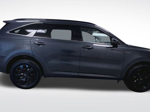 Used 2021 Kia Sorento S w/ Panoramic Sunroof Package image 9