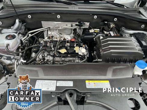 Certified 2024 Volkswagen Atlas Cross Sport SEL R-Line image 34