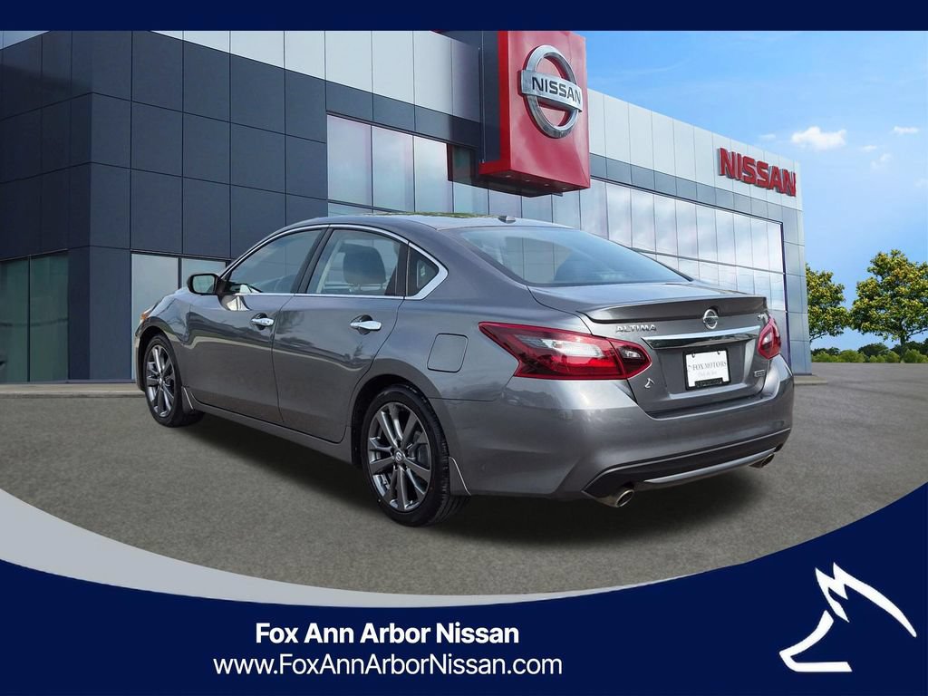 Used 2018 Nissan Altima 2.5 SR w/ SR Special Edition FWD image 3