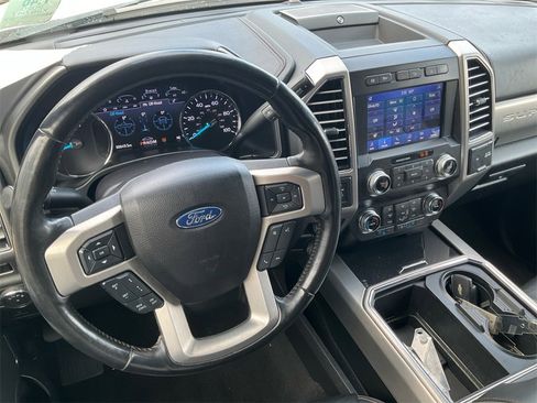 Used 2020 Ford F350 Platinum w/ FX4 Off-Road Package image 25
