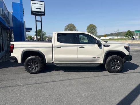 Used 2026 GMC Sierra 1500 AT4X AWD/4WD image 2