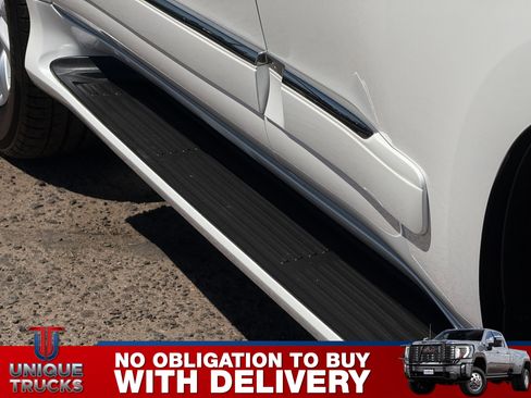 Used 2017 Lexus GX 460 Premium w/ Premium Package image 9