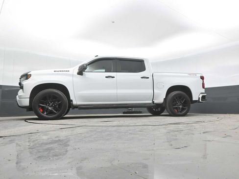 Used 2023 Chevrolet Silverado 1500 RST w/ Redline Edition AWD/4WD image 24