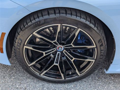 Used 2023 BMW M2 w/ Lighting Package RWD image 10