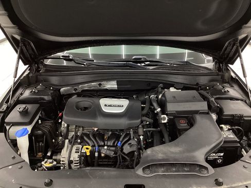 Used 2019 Kia Optima EX image 40