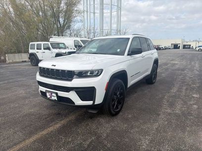 New 2026 Jeep Grand Cherokee Altitude