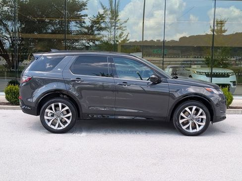 New 2026 Land Rover Discovery Sport Landmark AWD/4WD image 8