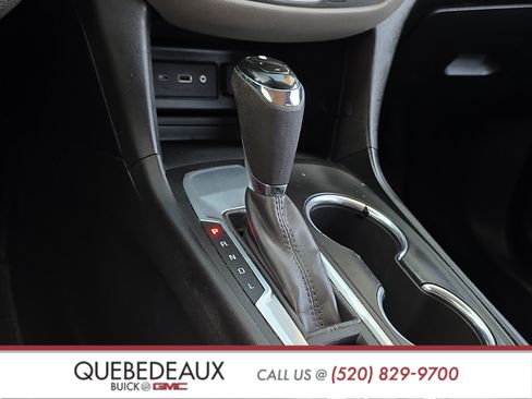 Used 2019 Chevrolet Equinox LS FWD image 17