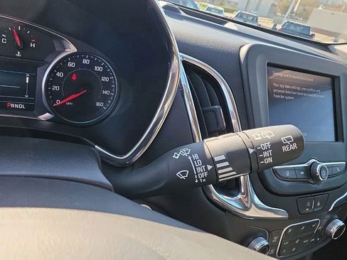 Used 2023 Chevrolet Equinox LT AWD/4WD image 13