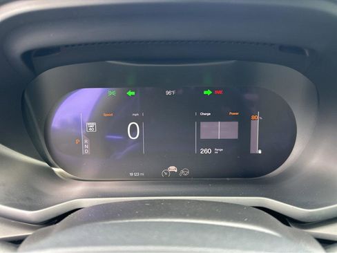 Used 2024 Polestar Polestar 2 w/ Pilot Pack image 21