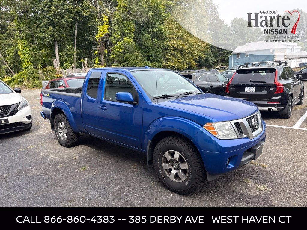 Used 2013 Nissan Frontier PRO-4X AWD/4WD image 3