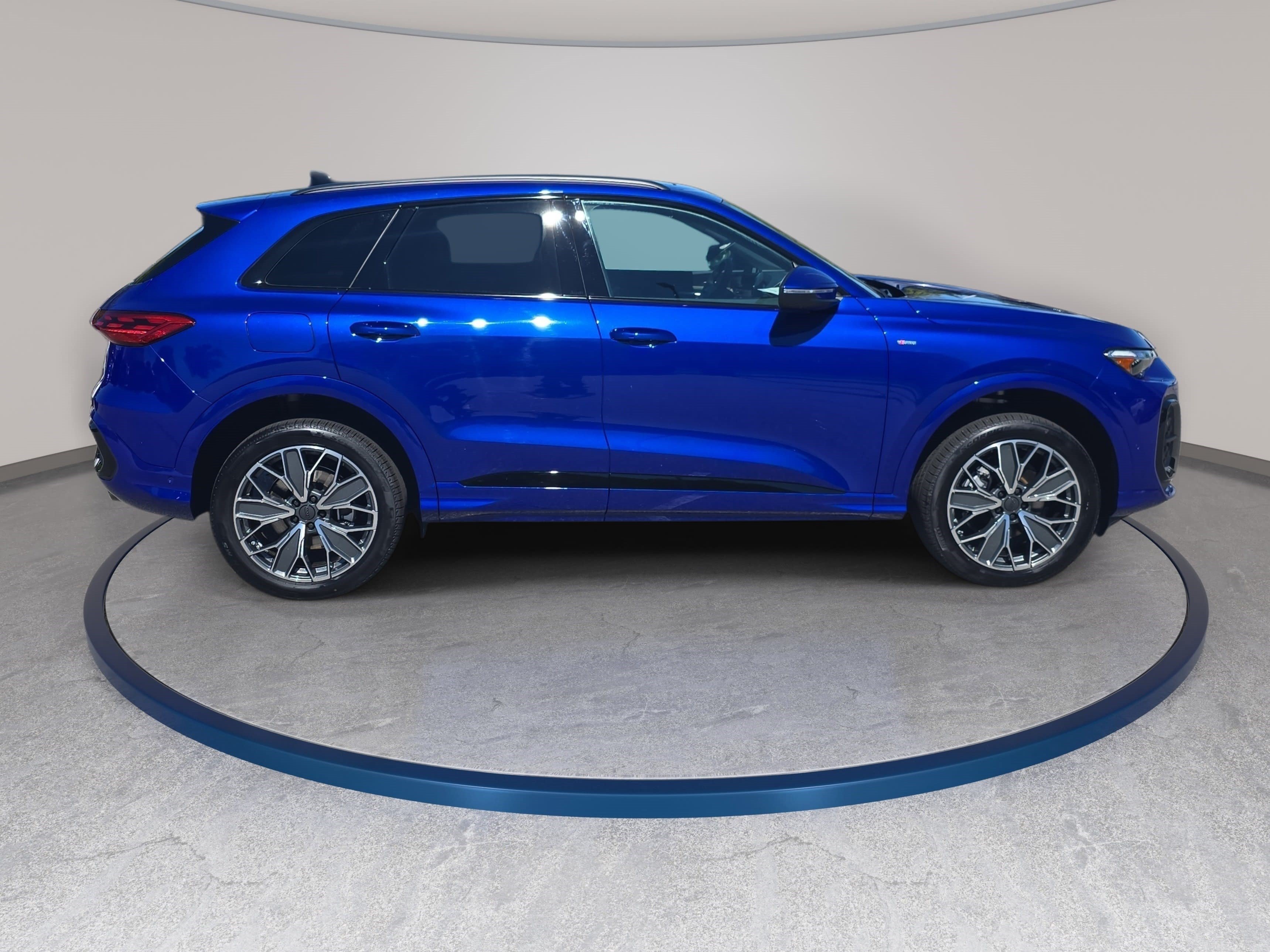 New 2026 Audi Q5 Premium Plus AWD/4WD image 4