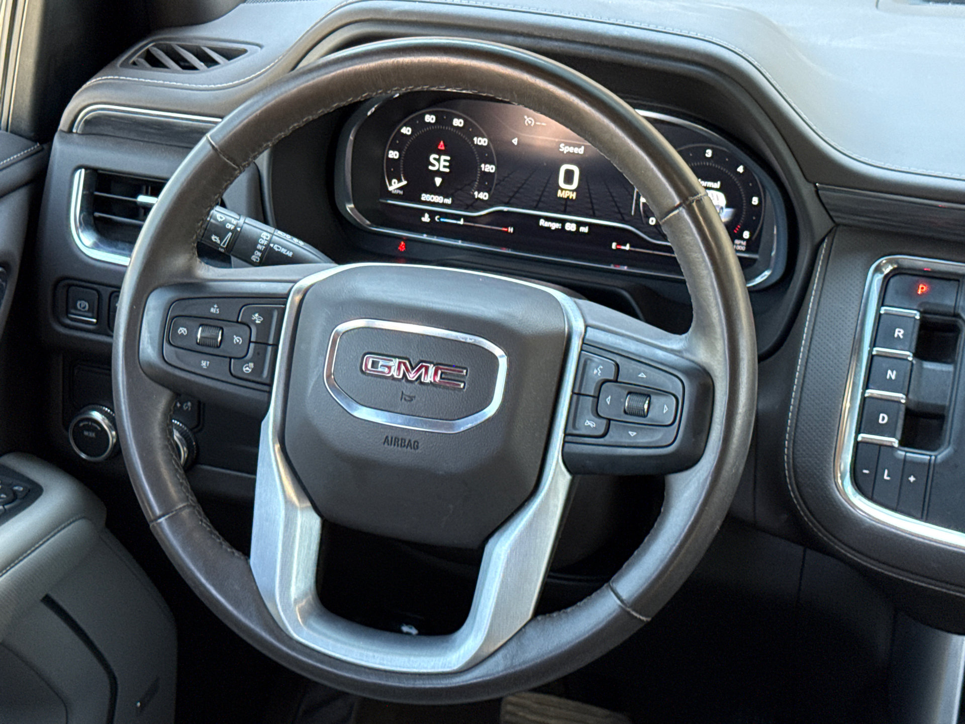 Used 2022 GMC Yukon SLT w/ SLT Luxury Package RWD image 14