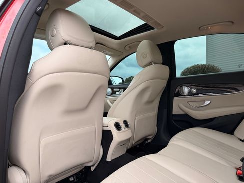 Used 2020 Mercedes-Benz E 350 4MATIC Sedan w/ Premium Package image 28