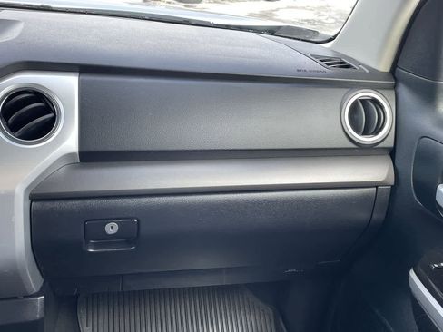 Used 2016 Toyota Tundra SR5 image 16