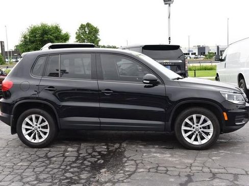 Used 2017 Volkswagen Tiguan S AWD/4WD image 5