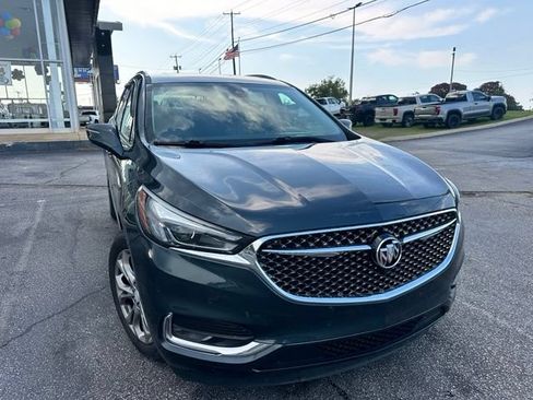 Used 2019 Buick Enclave Avenir w/ Avenir Technology Package AWD/4WD image 2