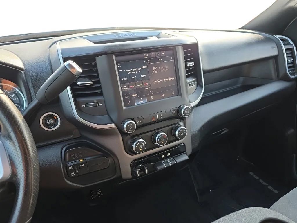 Used 2022 RAM 2500 Big Horn AWD/4WD image 25