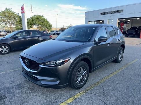 Used 2017 MAZDA CX-5 Touring w/ I-ACTIVSENSE Package FWD image 2