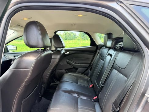 Used 2014 Ford Focus SE w/ Equipment Group 201A FWD image 21