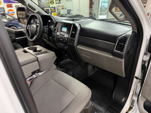 Used 2018 Ford F350 XLT AWD/4WD image 20