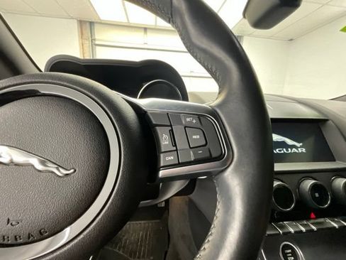 Used 2019 Jaguar F-TYPE Coupe RWD image 15