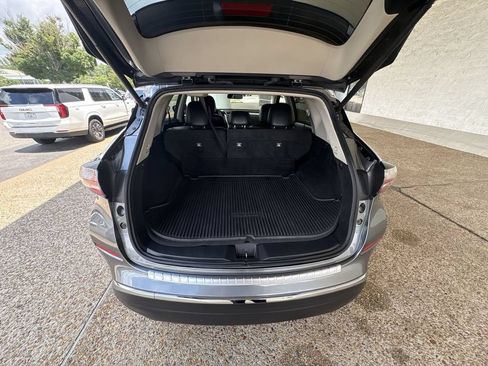 Used 2018 Nissan Murano SL w/ Cargo Package FWD image 26