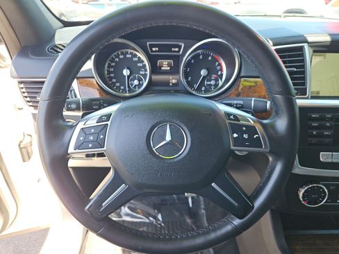 Used 2015 Mercedes-Benz ML 400 4MATIC image 14