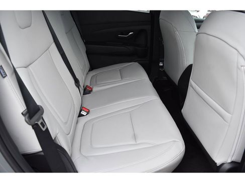 New 2026 Hyundai Santa Cruz SEL FWD image 32