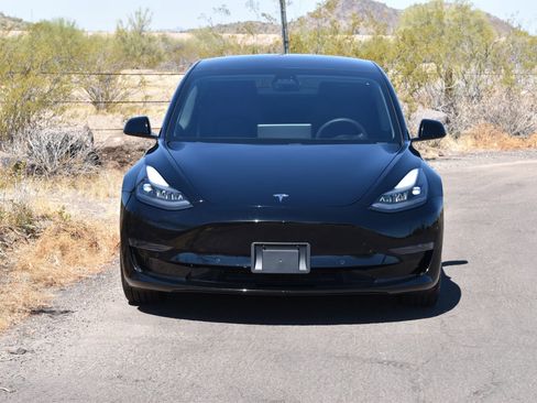 Used 2018 Tesla Model 3 Long Range AWD/4WD image 2