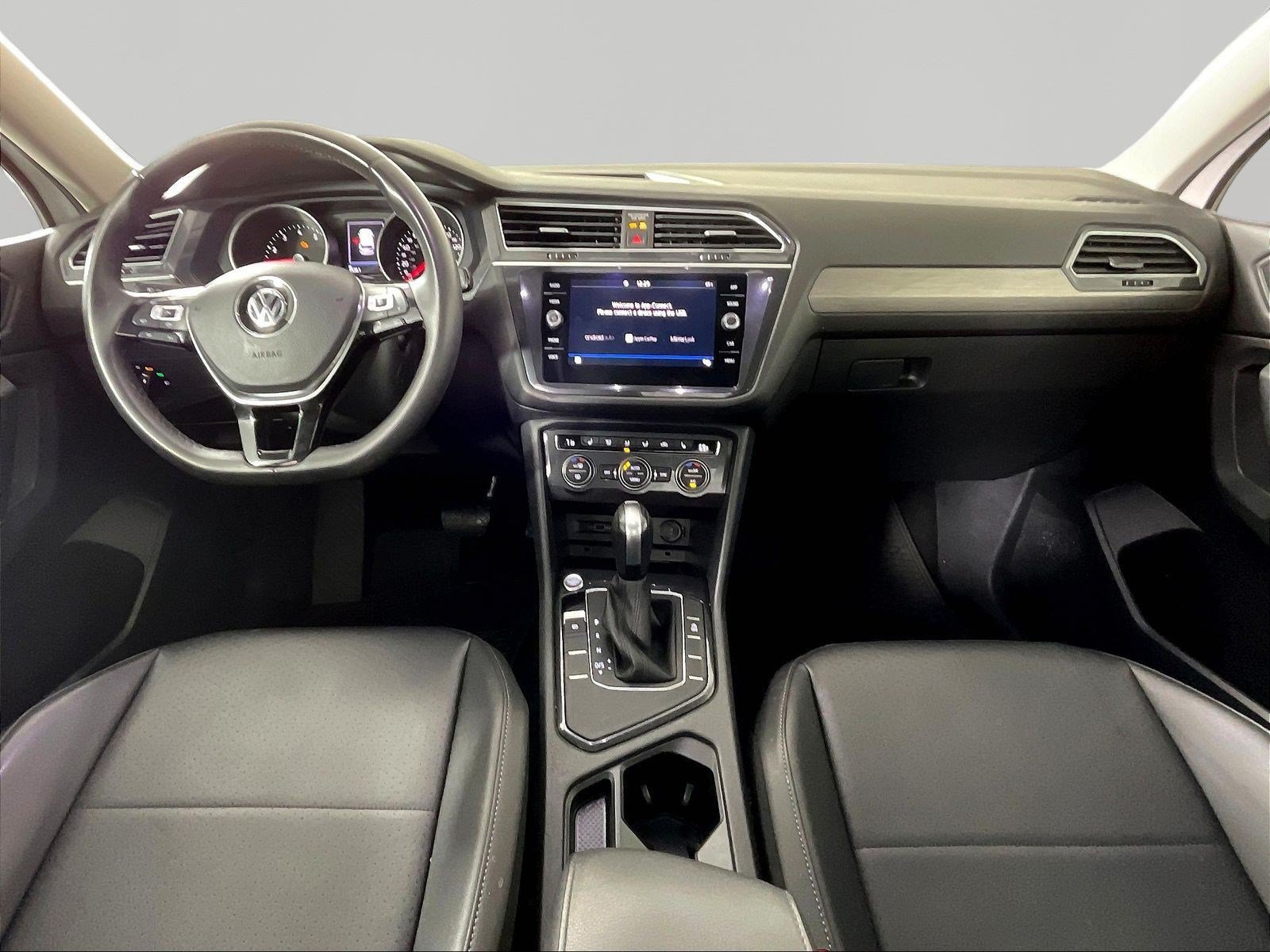 Used 2020 Volkswagen Tiguan SE w/ Panoramic Sunroof Package FWD image 7