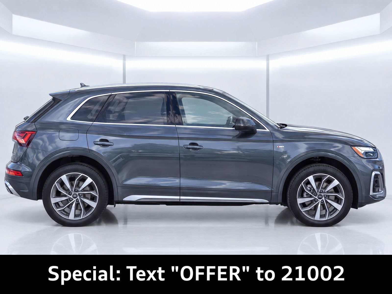 Certified 2023 Audi Q5 2.0T Premium Plus w/ Premium Plus Package AWD/4WD image 3