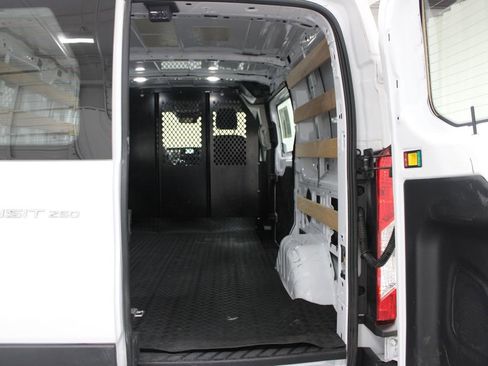 Used 2024 Ford Transit 250 Low Roof w/ Exterior Upgrade Package RWD image 30