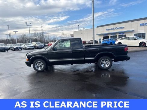 Used 2001 Chevrolet S10 Pickup LS w/ Preferred Equipment Group image 20