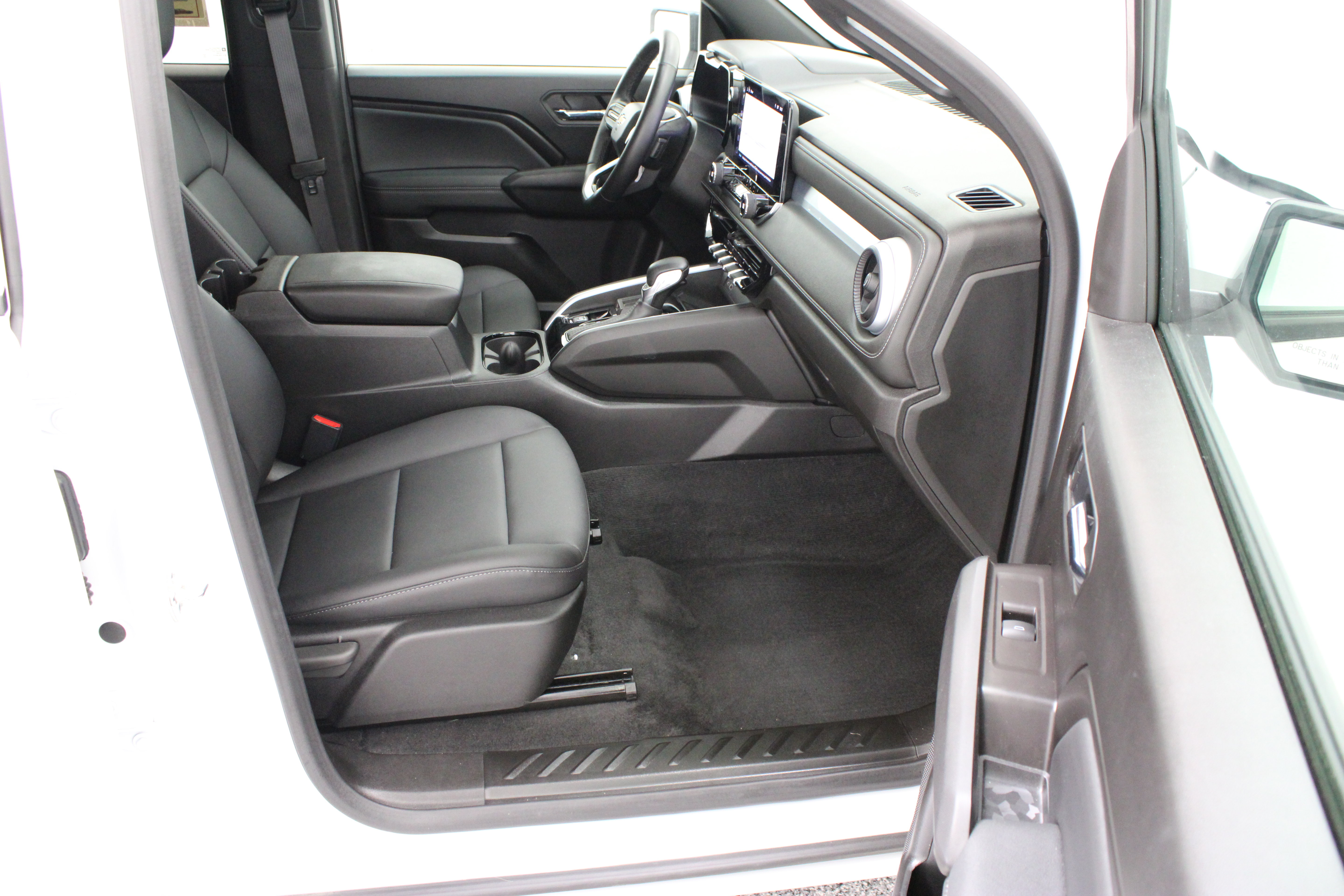 Used 2026 Chevrolet Colorado LT w/ LT Convenience Package RWD image 36