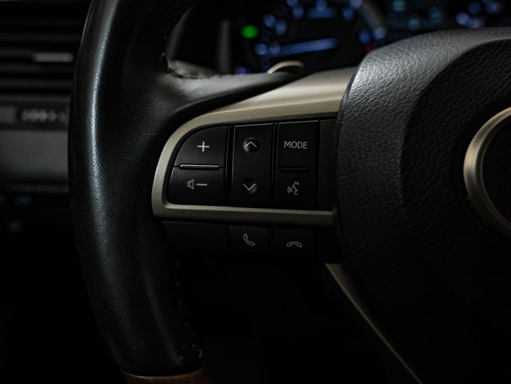 Used 2021 Lexus RX 350 AWD w/ Premium Package image 27