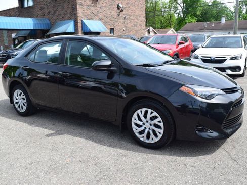 Used 2019 Toyota Corolla LE FWD image 4