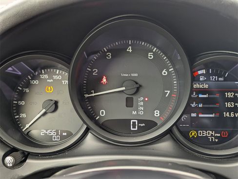 Used 2024 Porsche Macan Turbo image 17