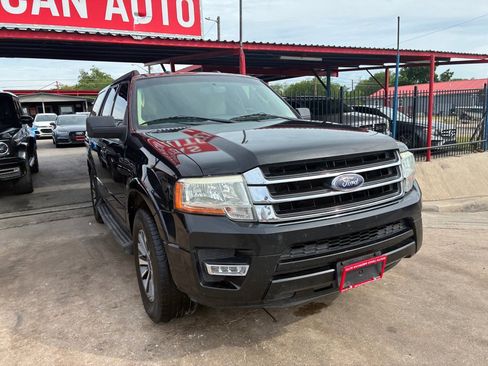 Used 2015 Ford Expedition XLT w/ Equipment Group 201A RWD image 13