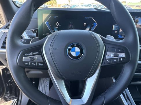 Used 2025 BMW X5 xDrive50e w/ Parking Assistance Package image 29