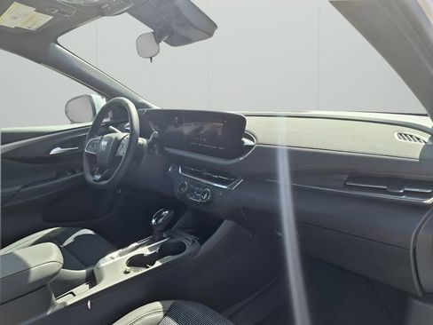 New 2026 Buick Envista Preferred w/ Convenience I Package FWD image 16