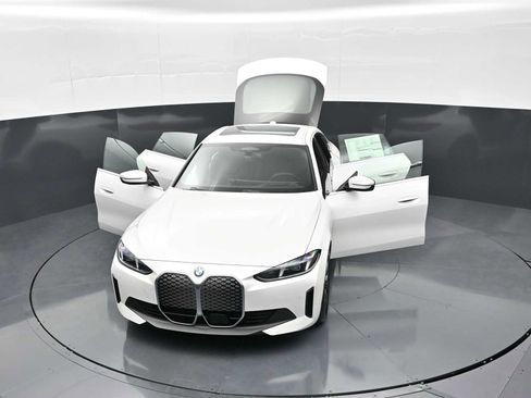 New 2026 BMW i4 eDrive40 w/ Premium Package RWD image 33