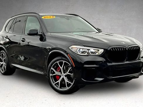 Used 2022 BMW X5 xDrive40i w/ M Sport Package AWD/4WD image 3
