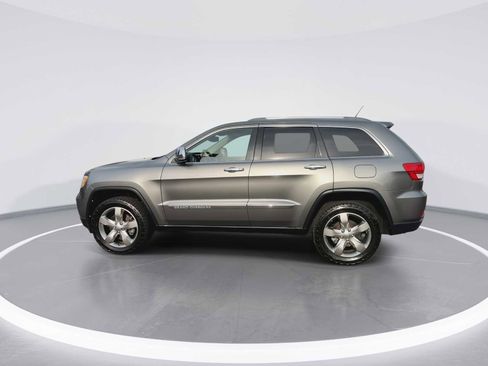 Used 2013 Jeep Grand Cherokee Overland AWD/4WD image 5