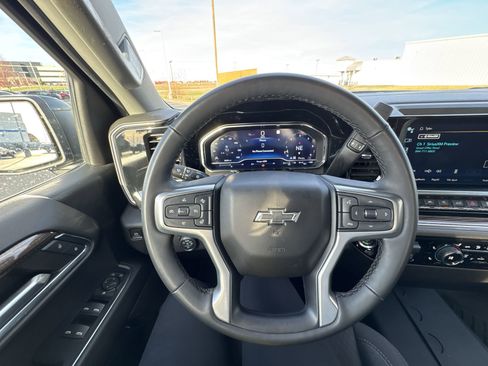 Used 2023 Chevrolet Silverado 1500 RST image 14