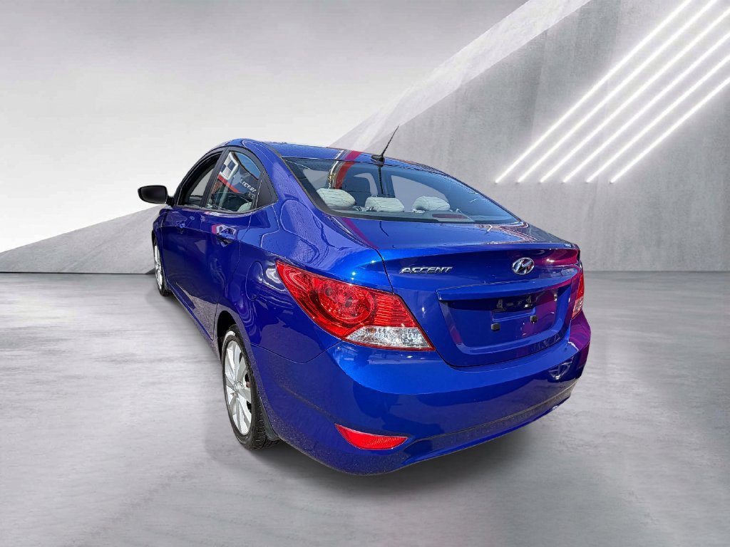 Used 2013 Hyundai Accent GLS w/ Premium Pkg FWD image 5