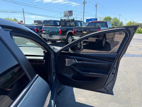 Used 2023 MAZDA MAZDA3 s FWD image 38