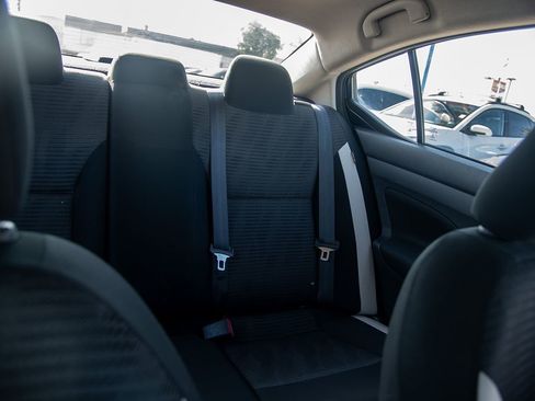 Used 2021 Nissan Versa SV image 21