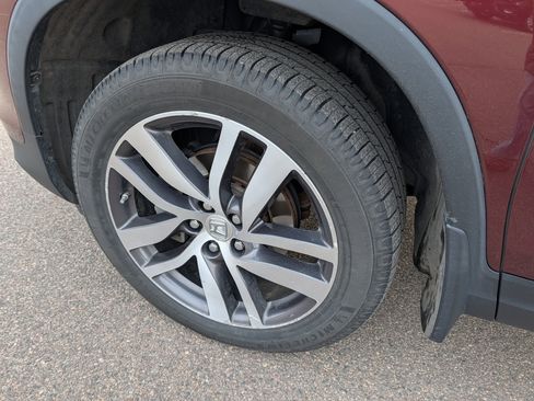 Used 2018 Honda Pilot Touring image 15